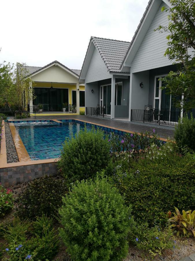 Baan Phurit Khaoyai Hotell Pak Chong Eksteriør bilde